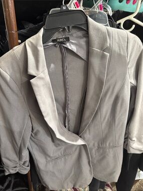 XOXO Light Gray Women's Tailored Blazer with Notch Lapel
